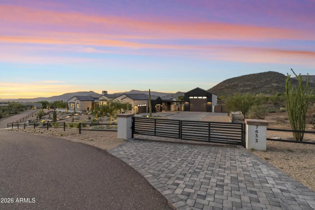 Real Estate Picture 3