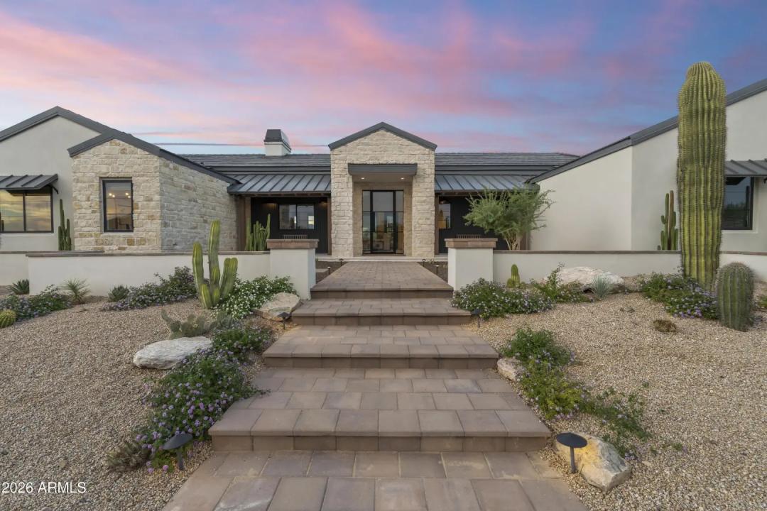 Real Estate Picture 9