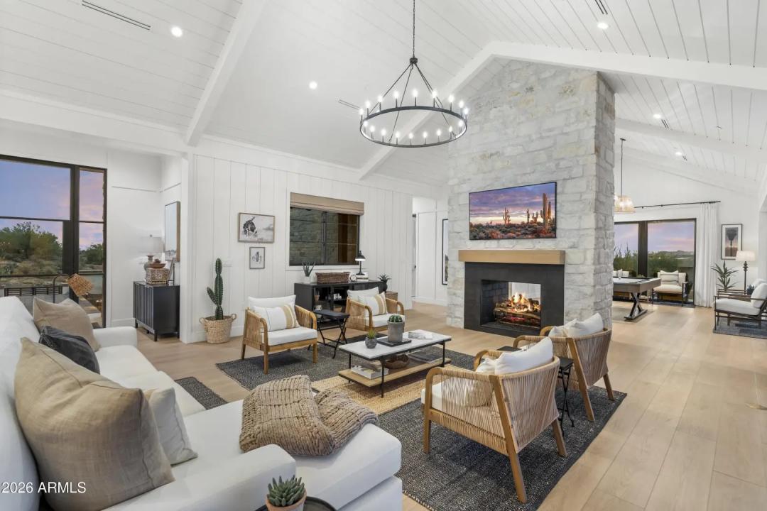 Real Estate Picture 13