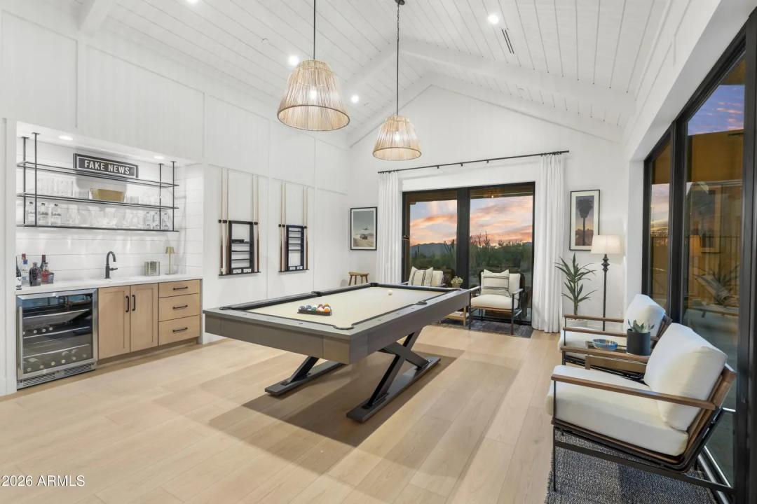 Real Estate Picture 18