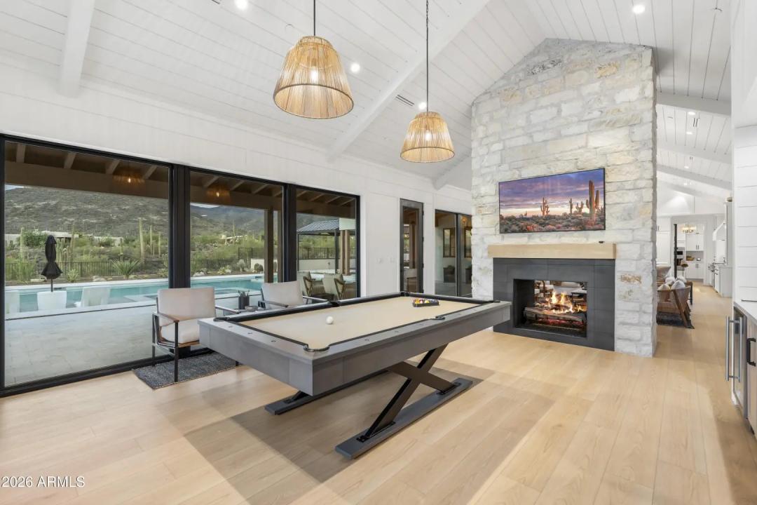 Real Estate Picture 20