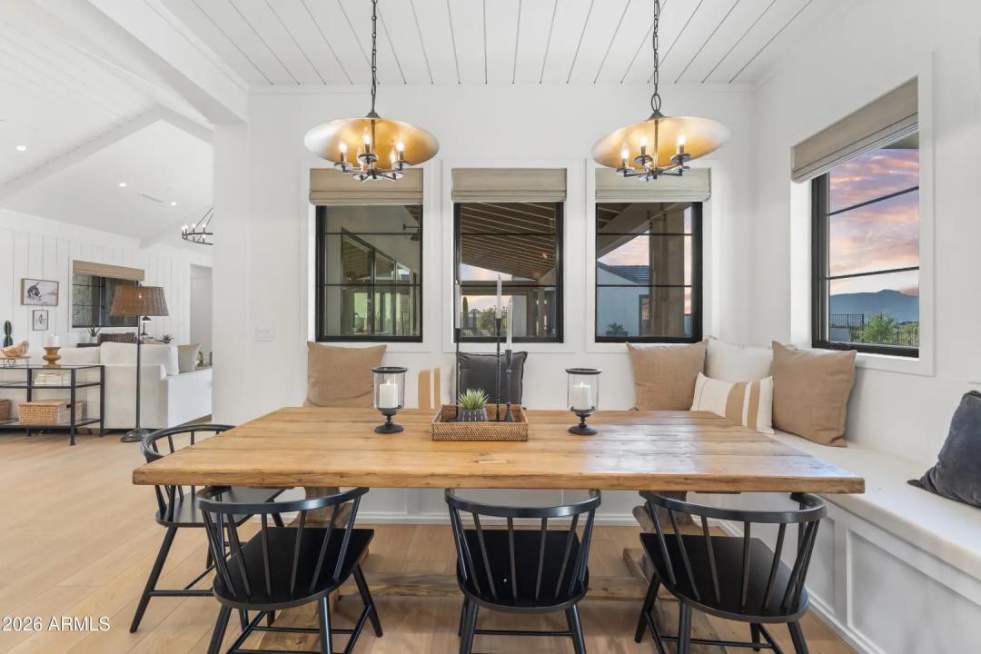 Real Estate Picture 32