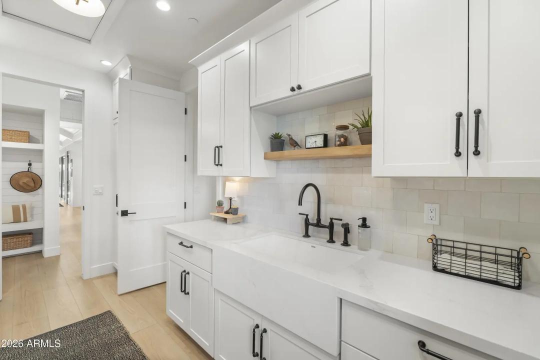 Real Estate Picture 36