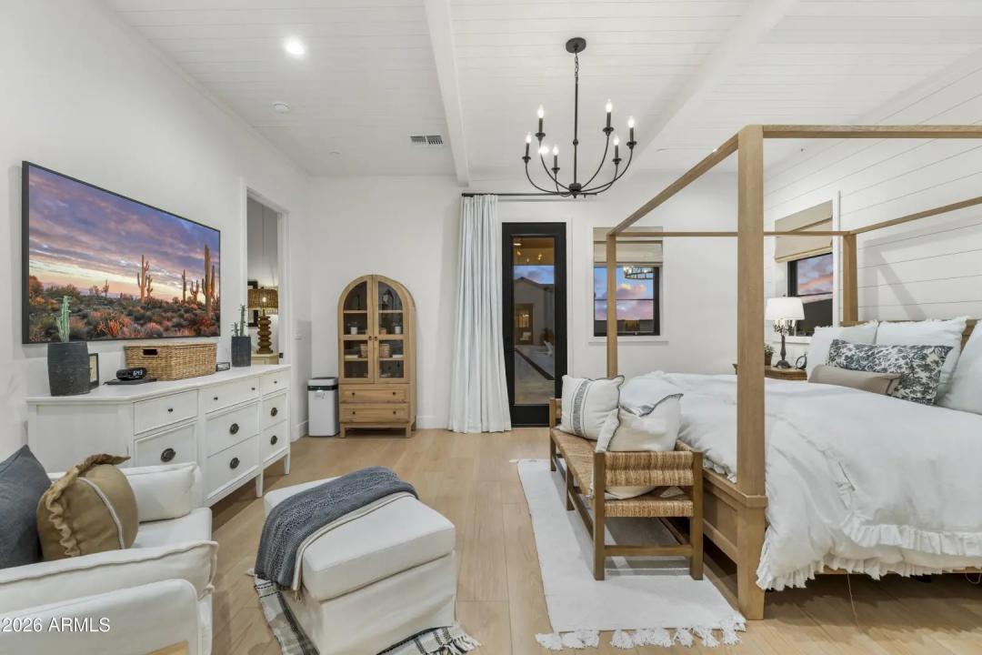 Real Estate Picture 38