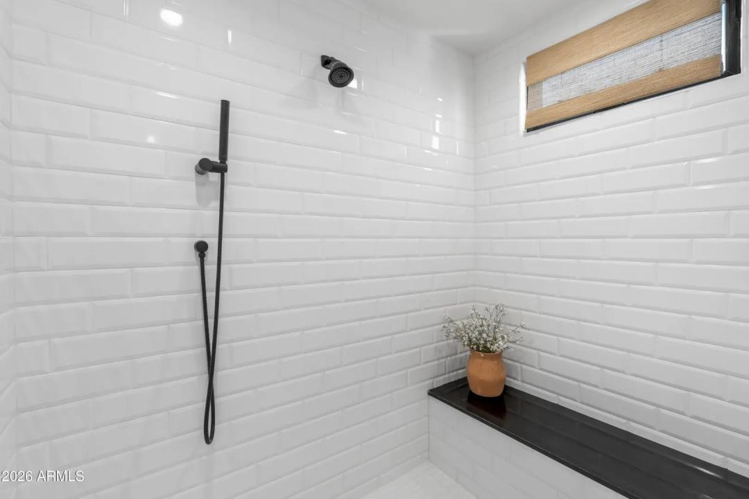 Real Estate Picture 47