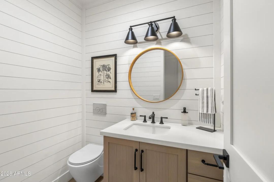 Real Estate Picture 50