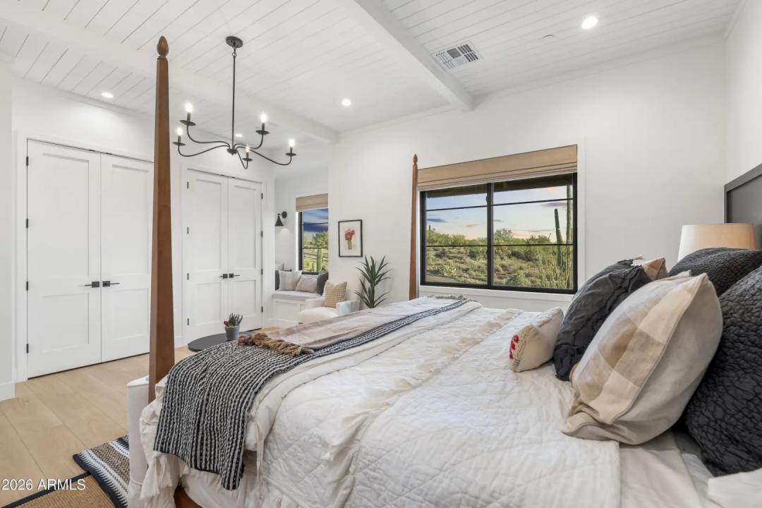 Real Estate Picture 52