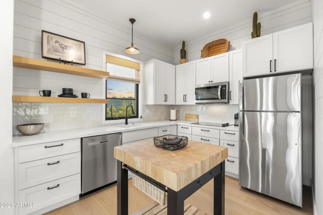 Real Estate Picture 59