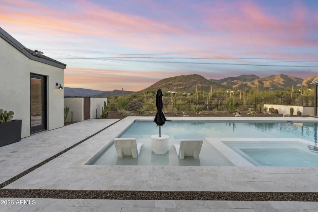 Real Estate Picture 64