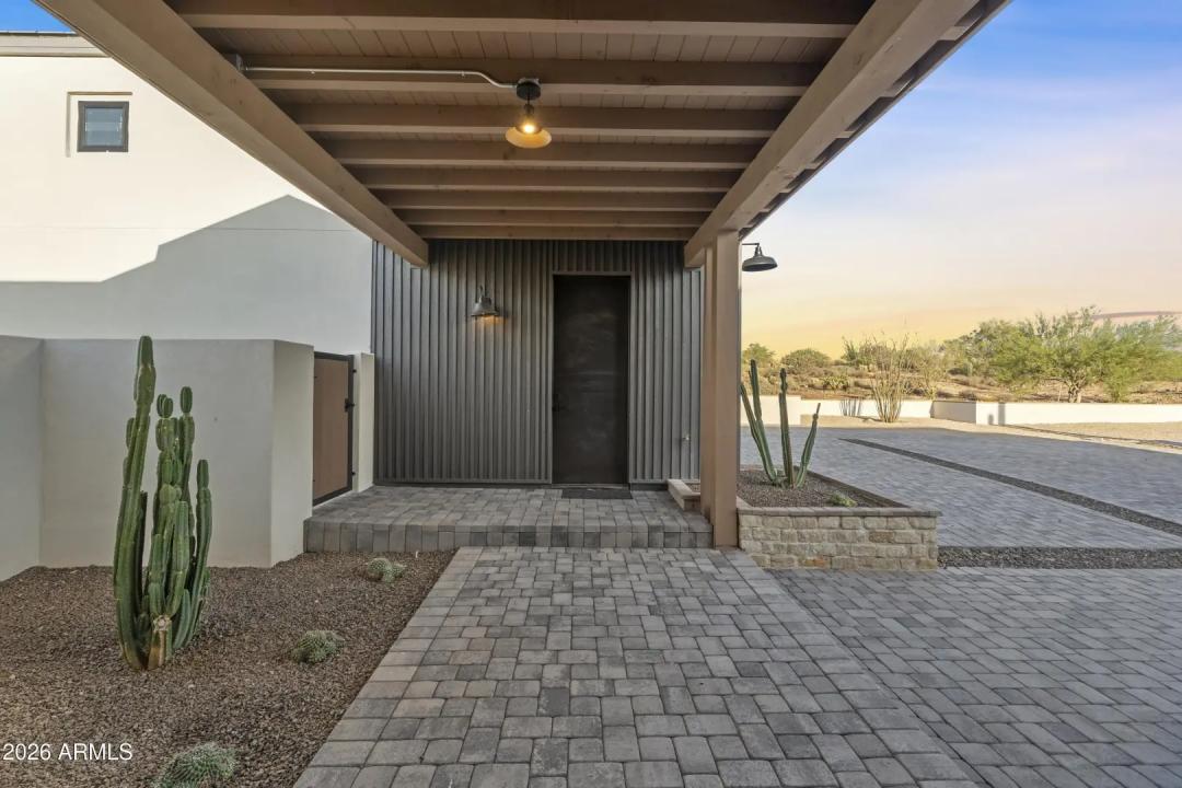 Real Estate Picture 85