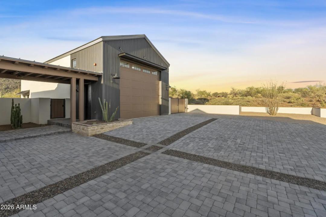 Real Estate Picture 87