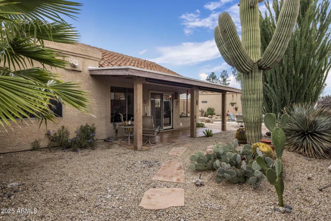 Real Estate Picture 7