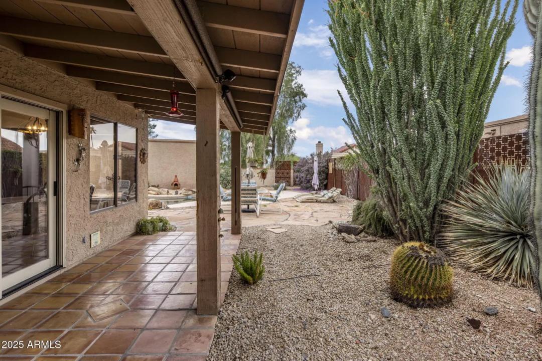 Real Estate Picture 8