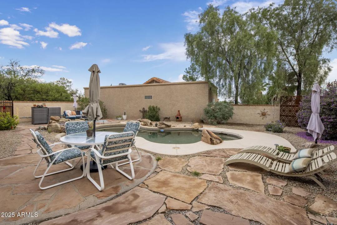 Real Estate Picture 1