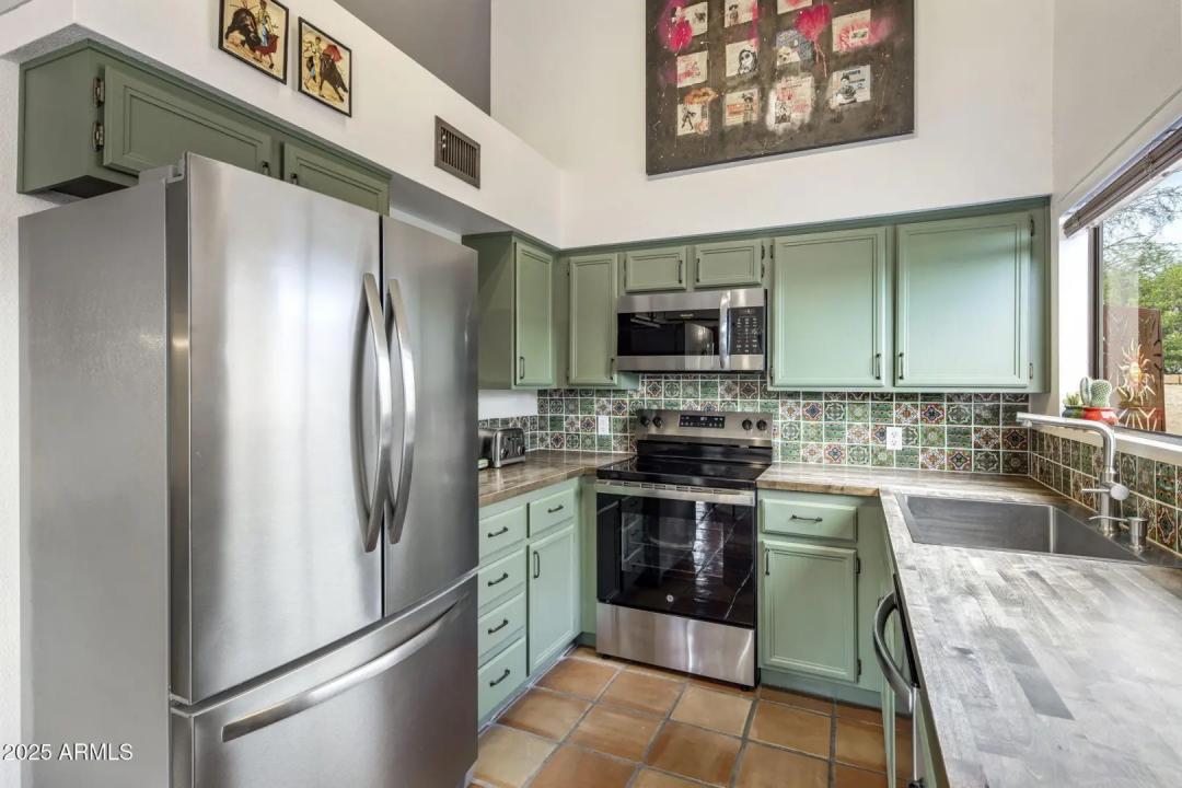 Real Estate Picture 2