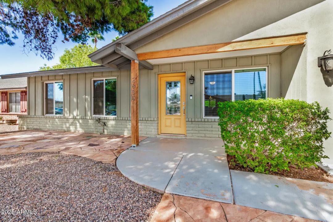 Real Estate Picture 5