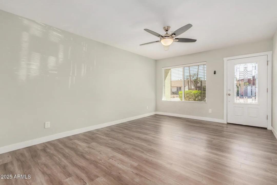 Real Estate Picture 6