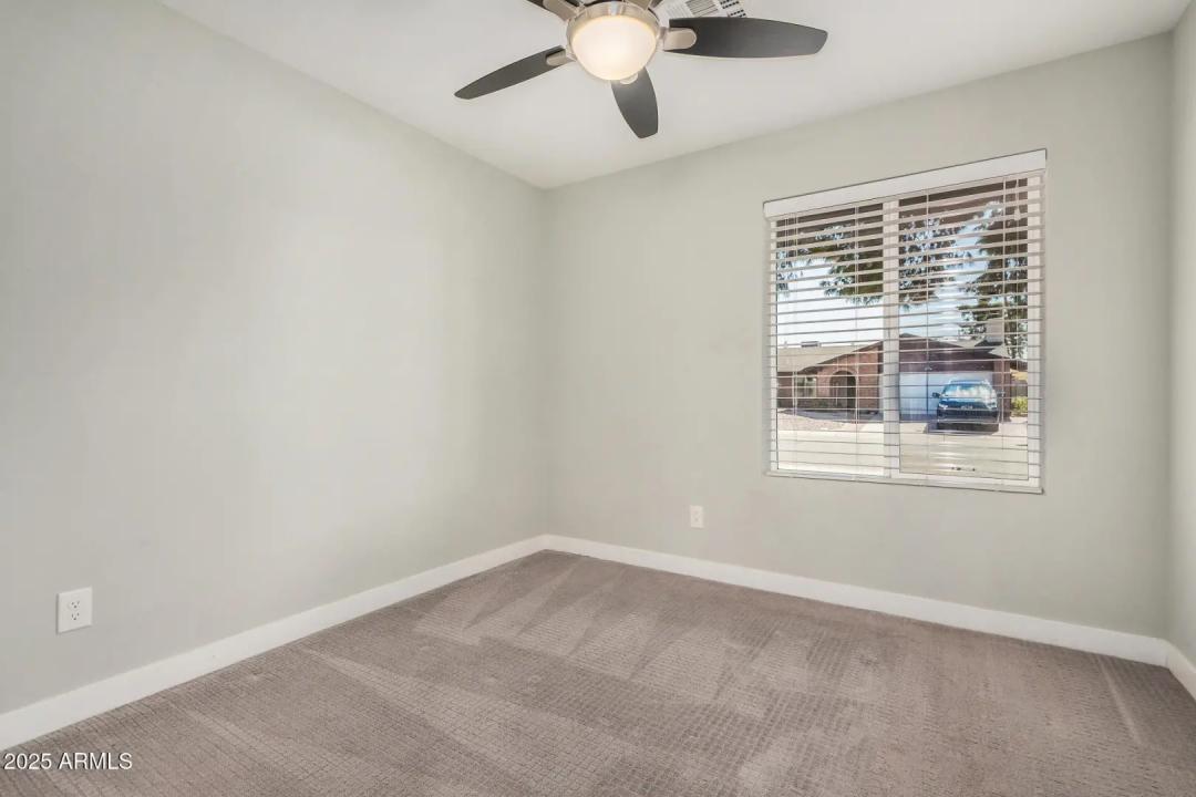 Real Estate Picture 23