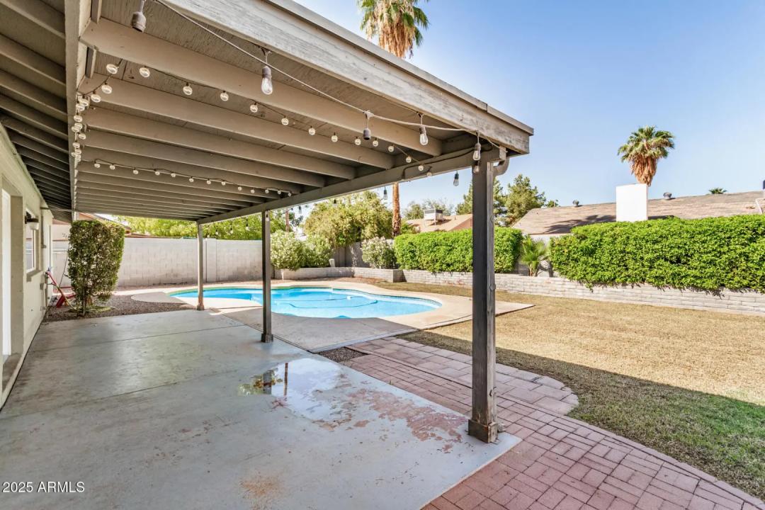 Real Estate Picture 30