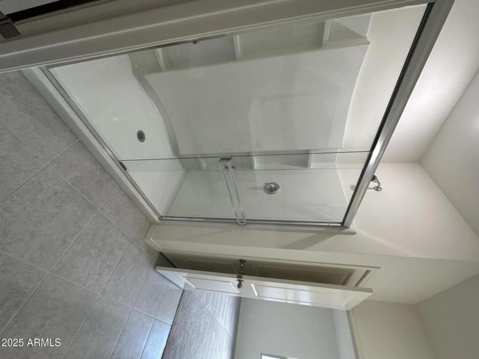 Real Estate Picture 7