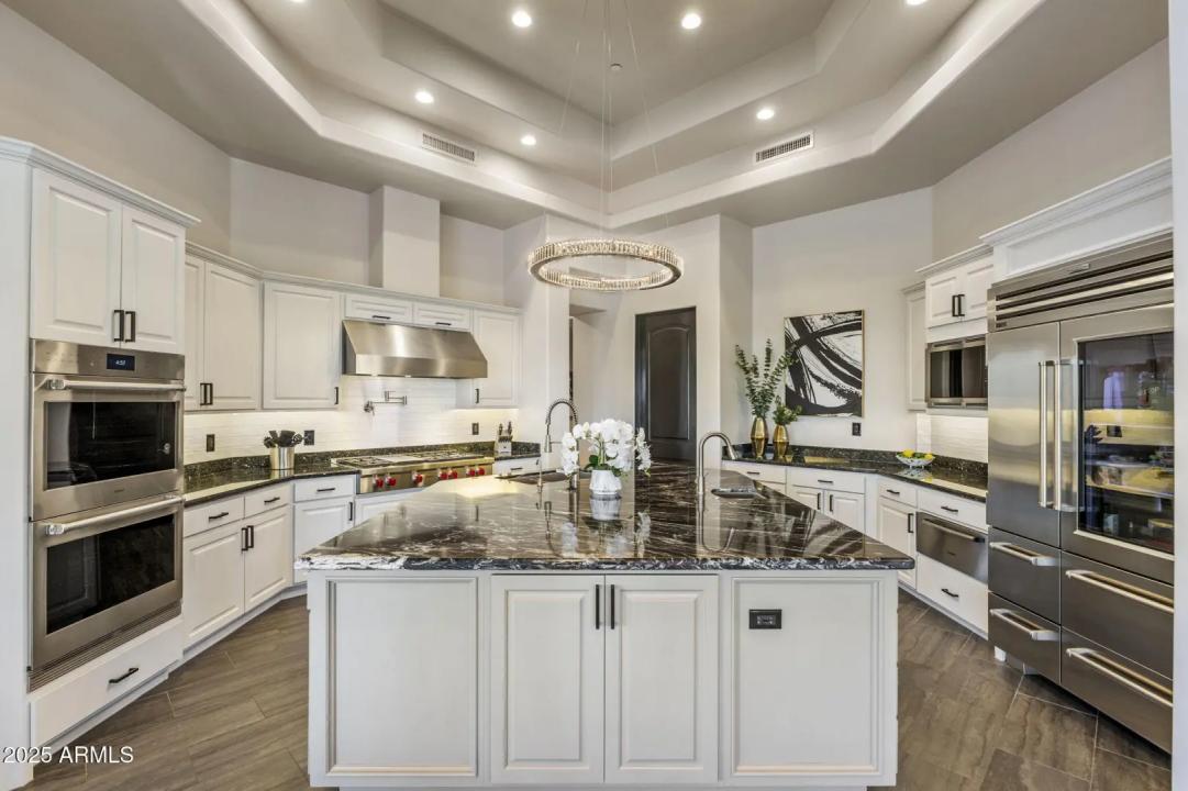 Real Estate Picture 32