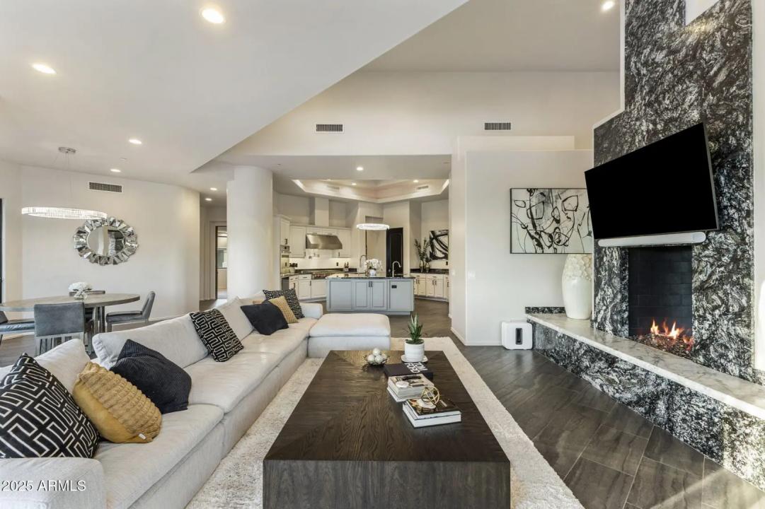 Real Estate Picture 38