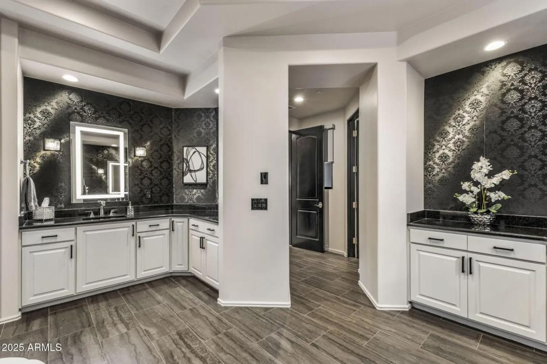 Real Estate Picture 55