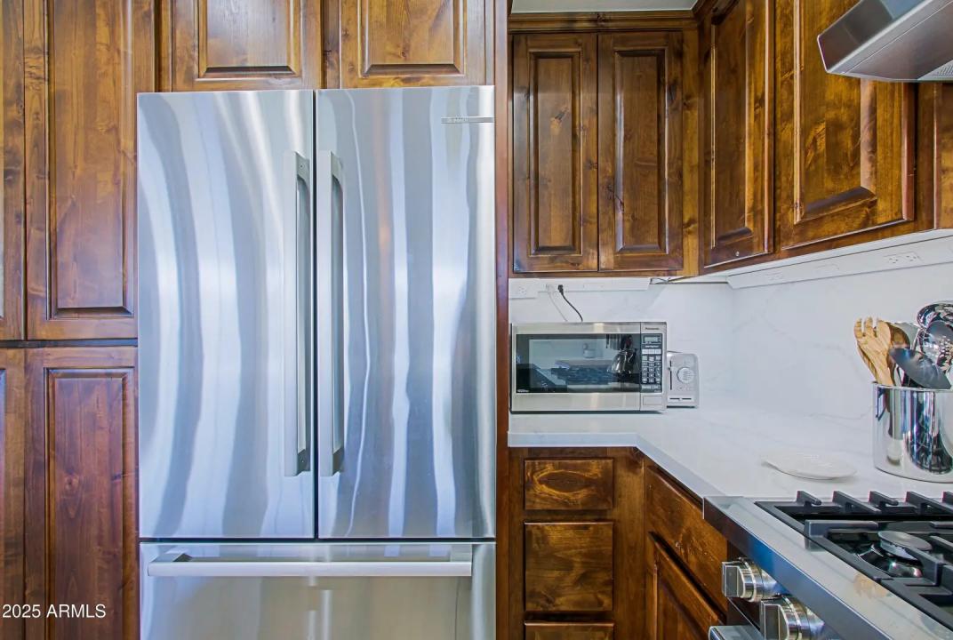 Real Estate Picture 11