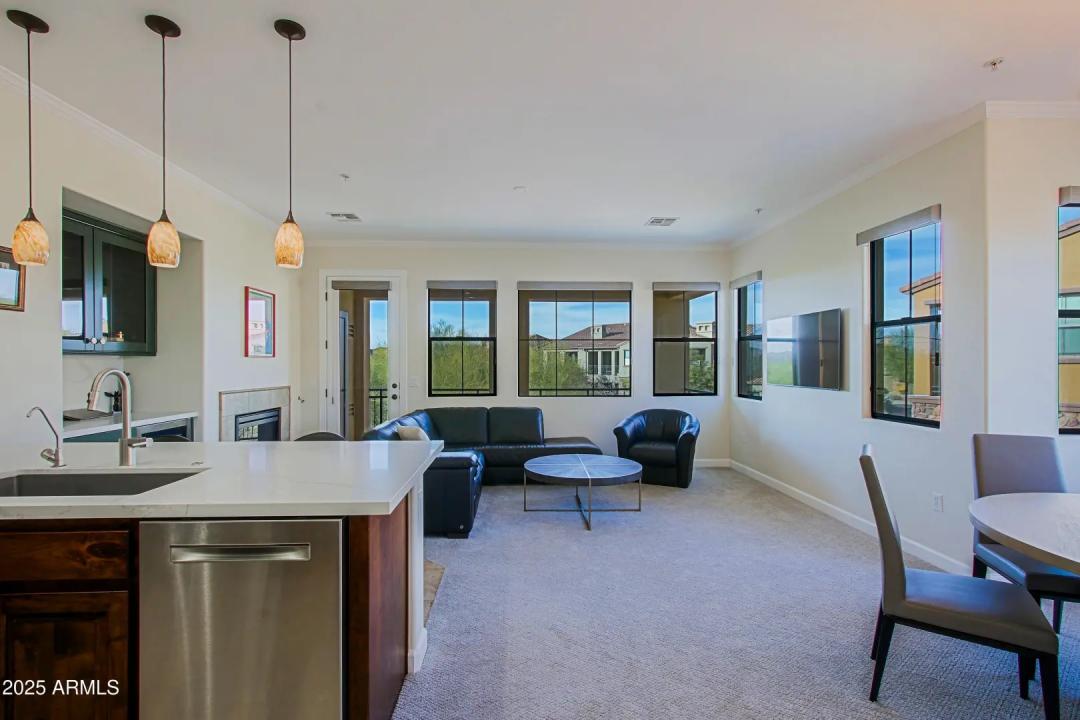 Real Estate Picture 16