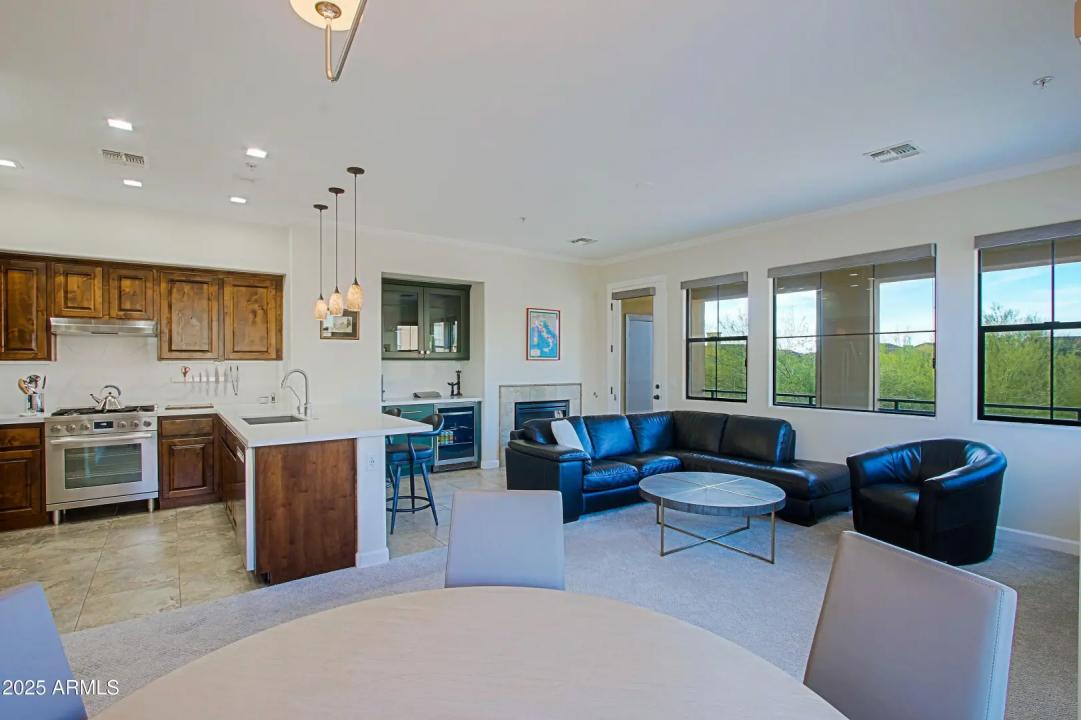 Real Estate Picture 18