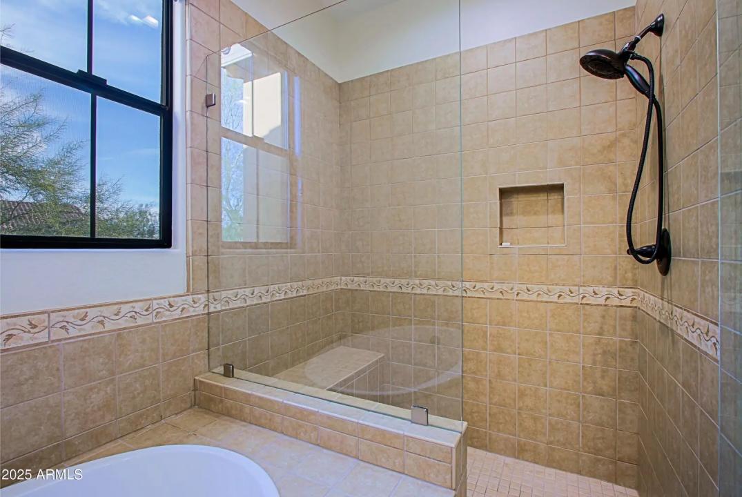 Real Estate Picture 37