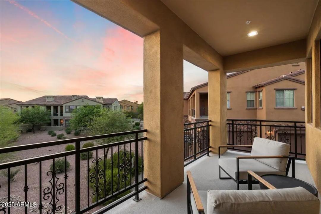 Real Estate Picture 22