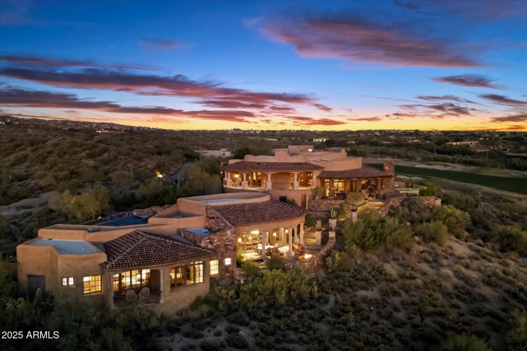 Real Estate Picture 4