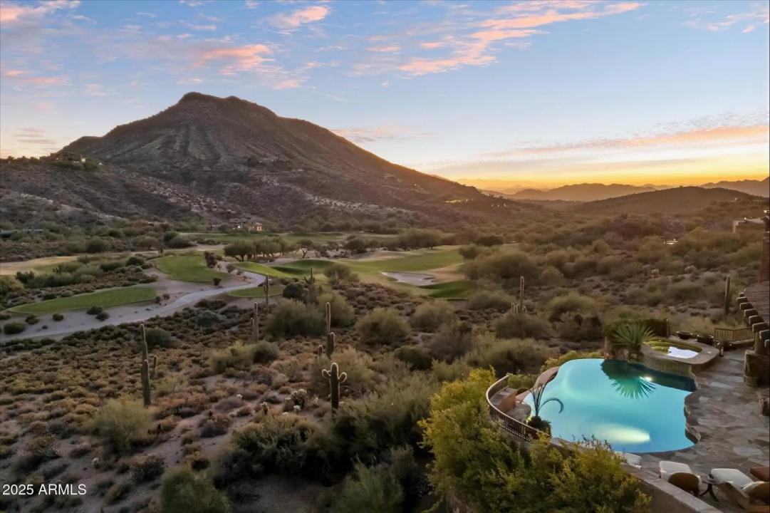 Real Estate Picture 7