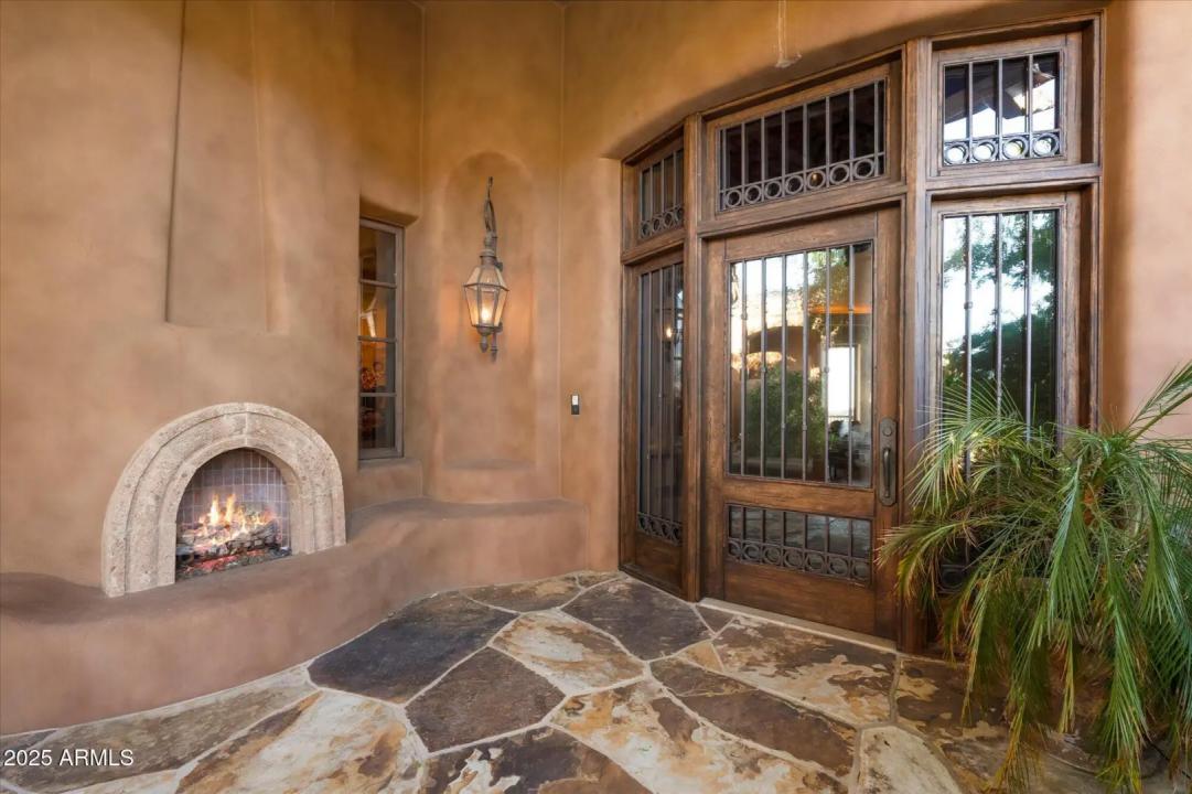 Real Estate Picture 14