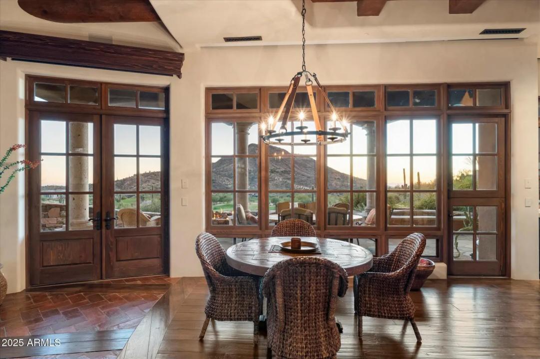 Real Estate Picture 24