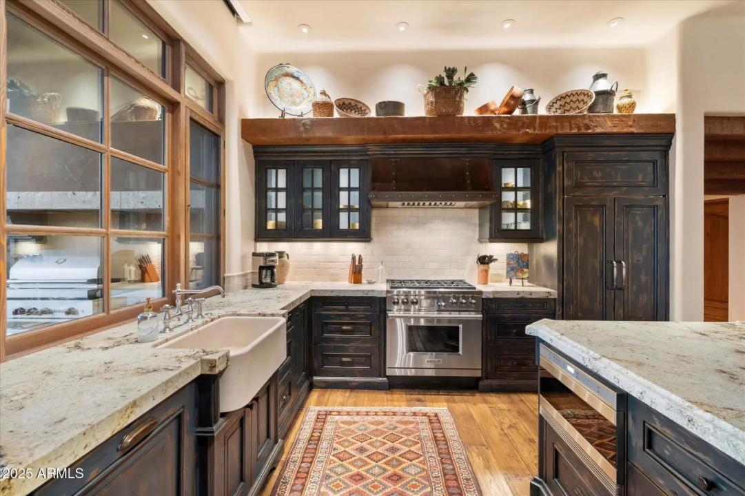 Real Estate Picture 27