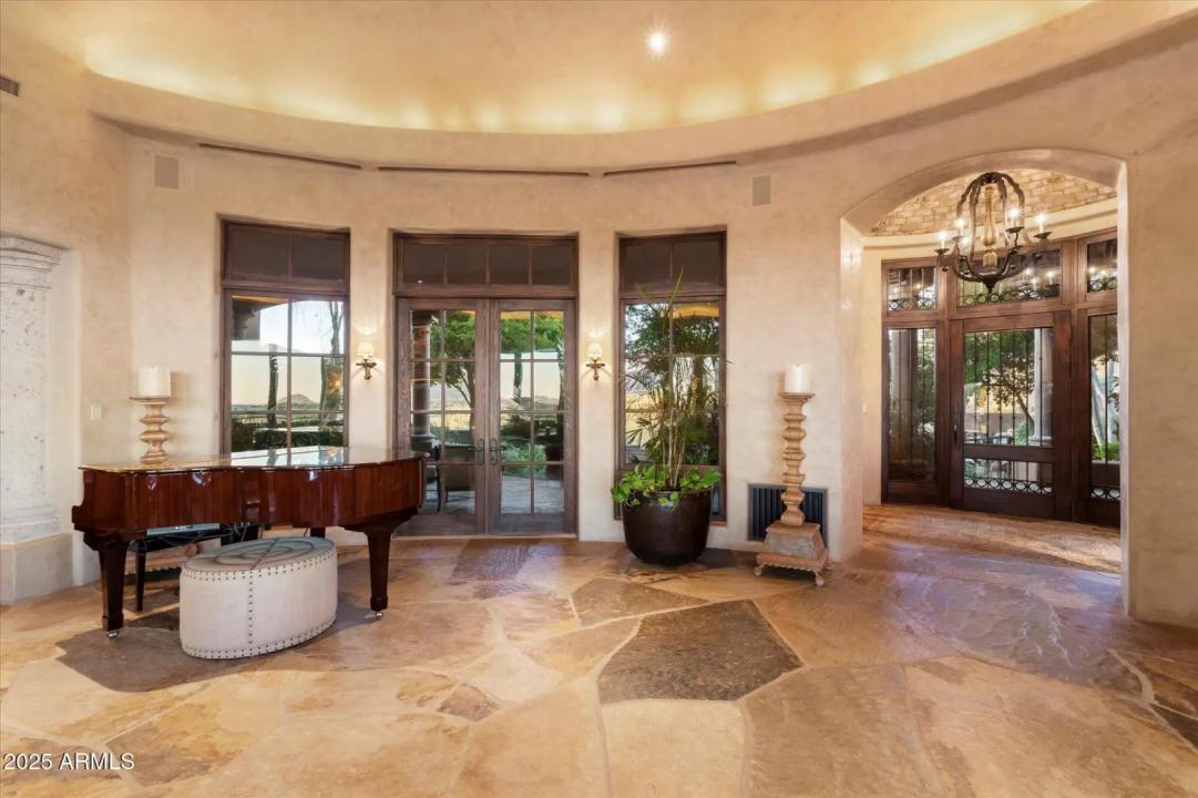 Real Estate Picture 29