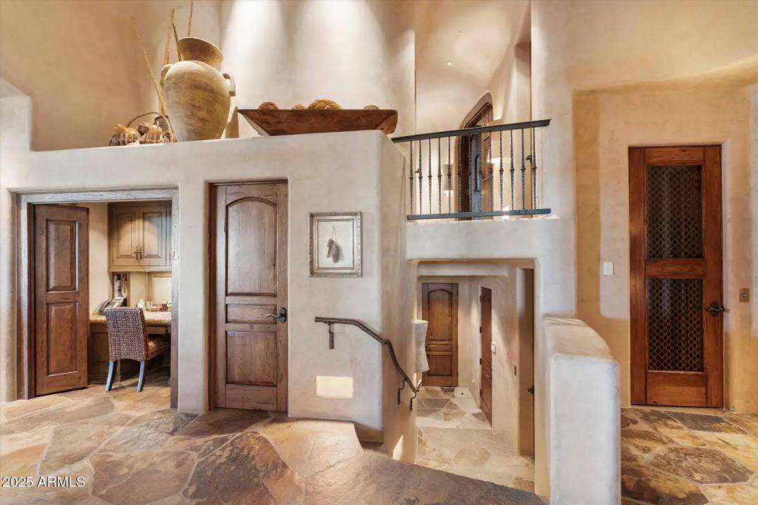 Real Estate Picture 37