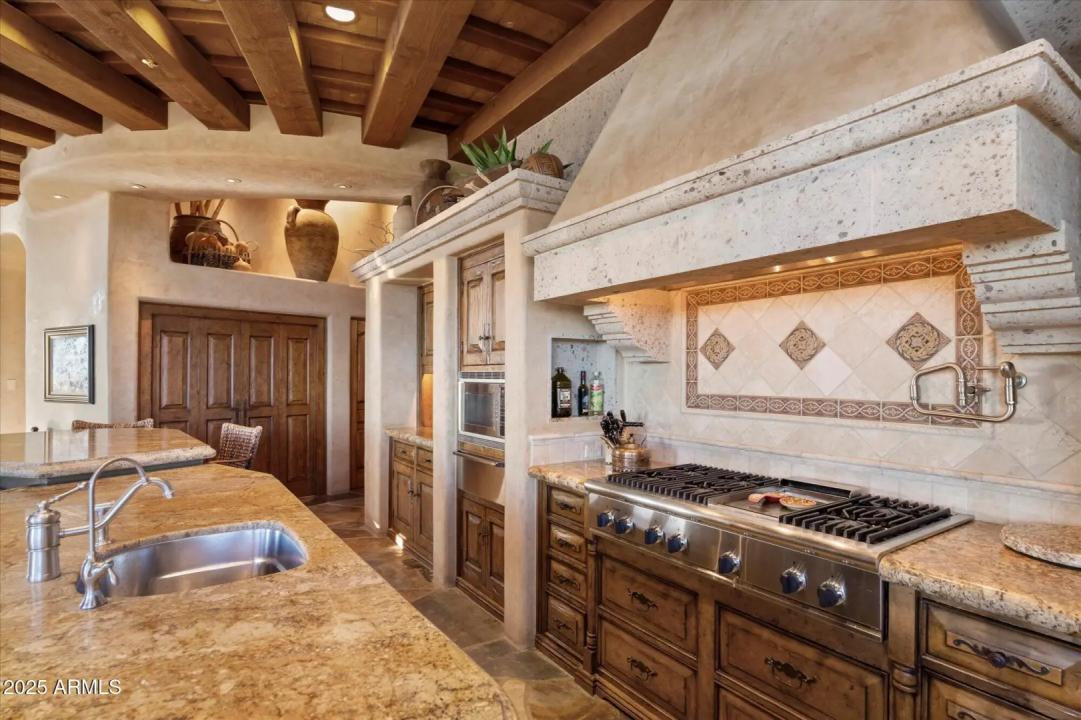 Real Estate Picture 40