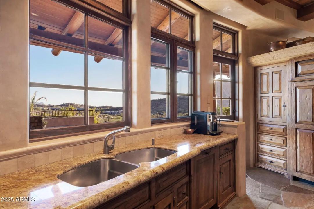 Real Estate Picture 41