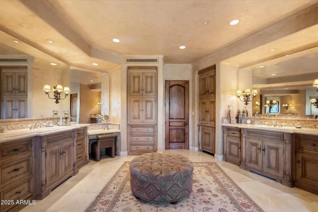 Real Estate Picture 54