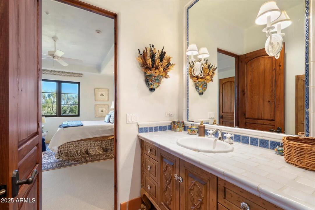 Real Estate Picture 64