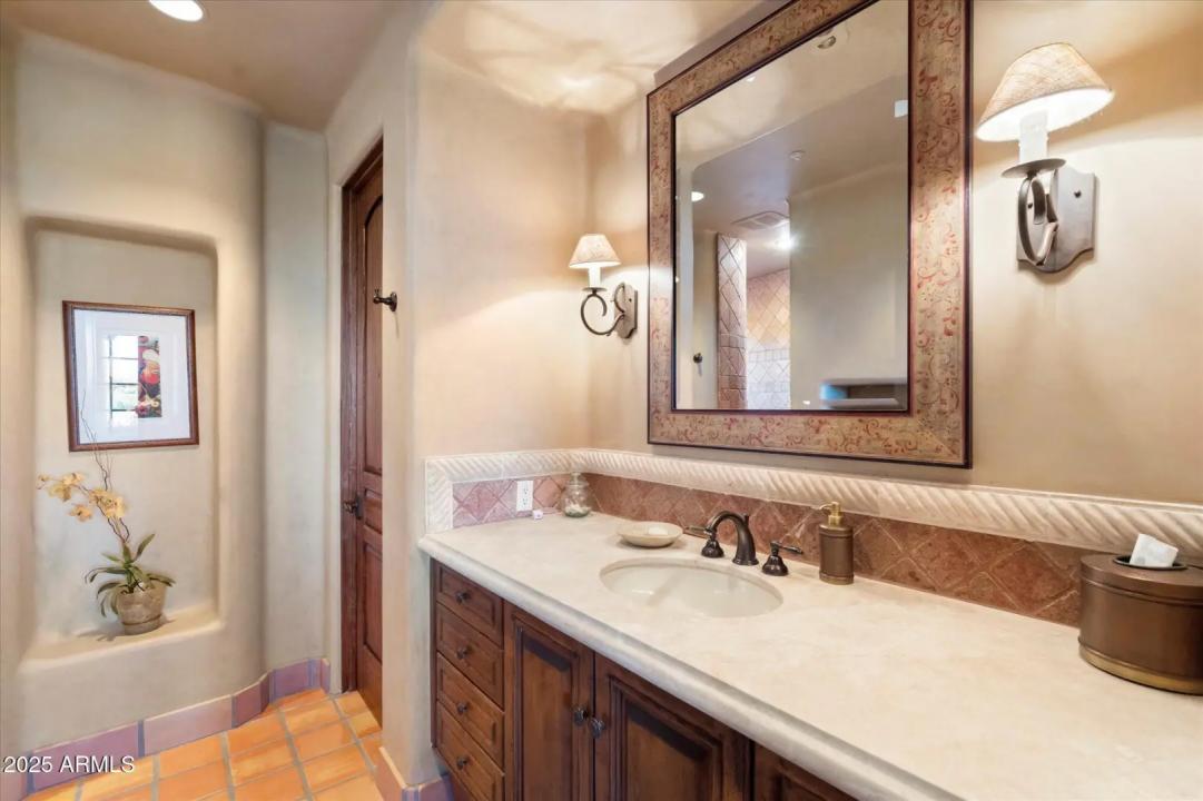 Real Estate Picture 70