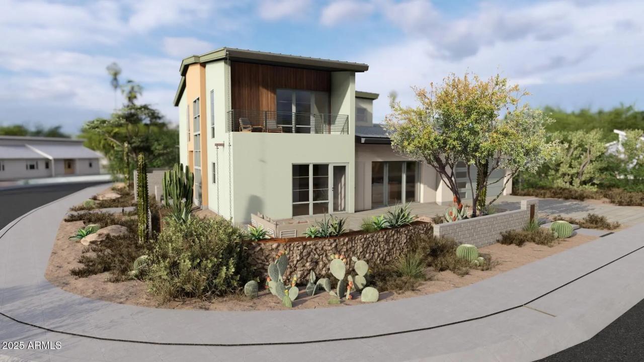 Real Estate Picture 3