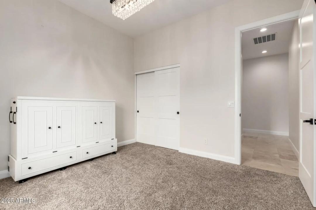 Real Estate Picture 22