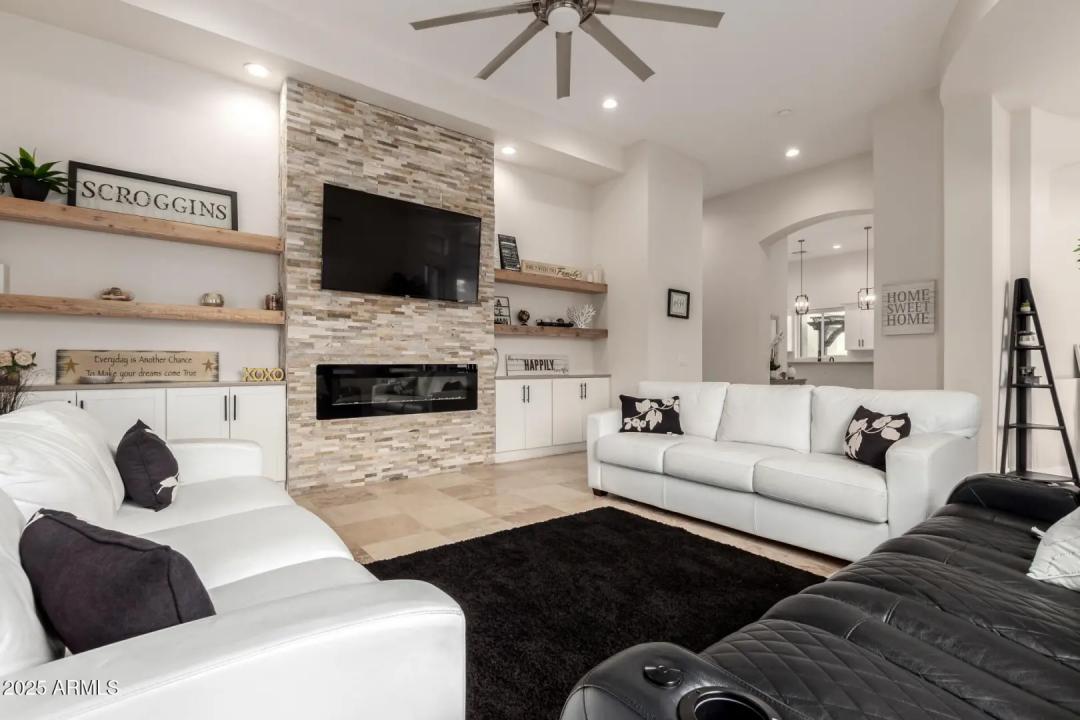 Real Estate Picture 5
