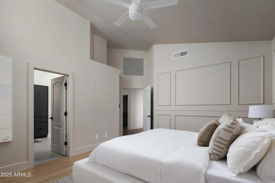 Real Estate Picture 16
