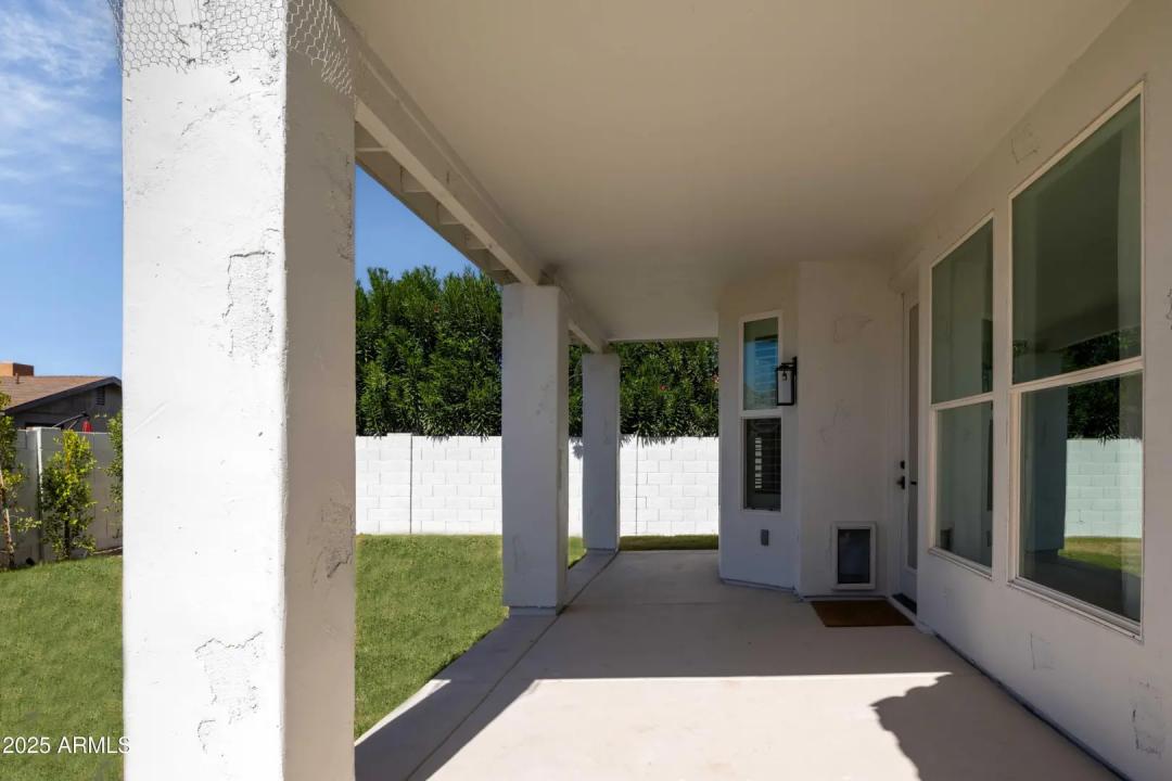 Real Estate Picture 28