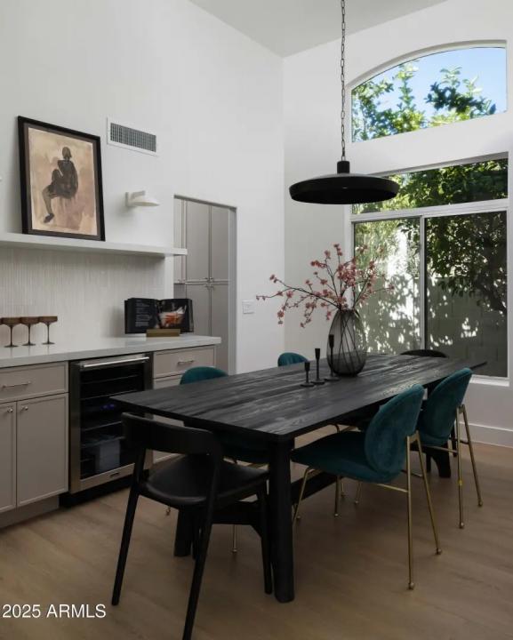Real Estate Picture 12
